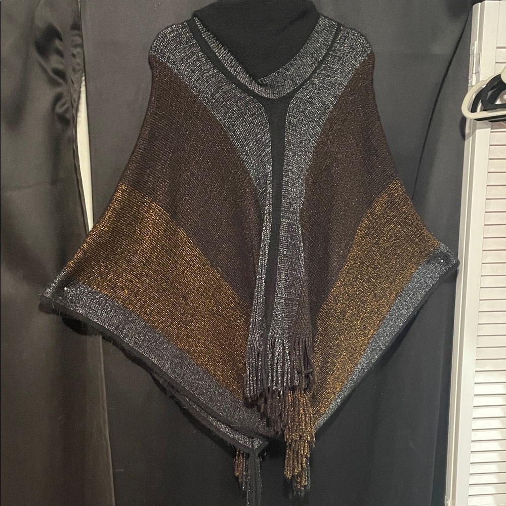 Source Unknown Black and Brown Knit Poncho
